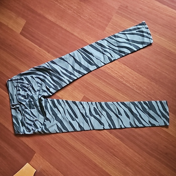 HUDSON Collin Skinny Jeans Grey Black Zebra Print Low-rise Flap Pocket, 27 NWOT - Picture 13 of 15